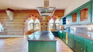 Kitchen- click for photo gallery